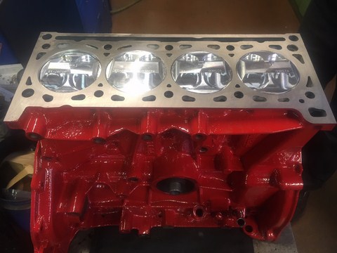 bloc avec pistons forgés team escuret racing